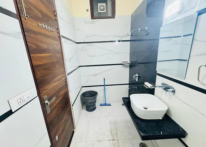 Sandhu Homestay